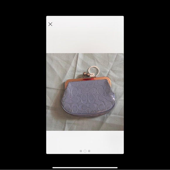 Coach Women\'s Small Kisslock Coin Purse
Periwinkle EUC